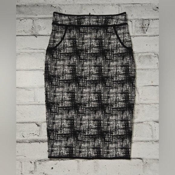 Faith and Joy New York Black & White Grid Pattern Skirt - Picture 1 of 10